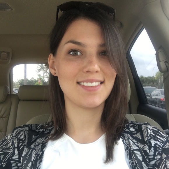 Meet your Posher, Brittany - Picture 3 of 7